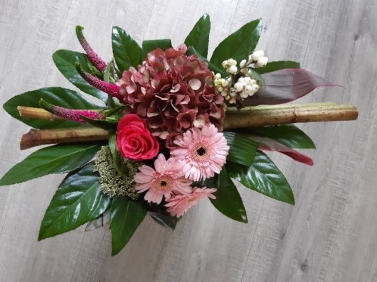 Duizendknoopstengels ter decoratie in een boeket (Foto: WUR)