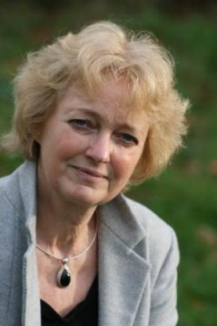 Edith Lammerts van Bueren is een bruggenbouwer die biologische en duurzame landbouw op hoger plan heeft weten te tillen